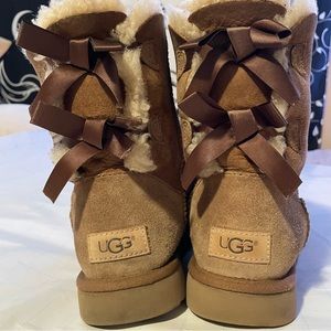 Uggs Bailey Bow II